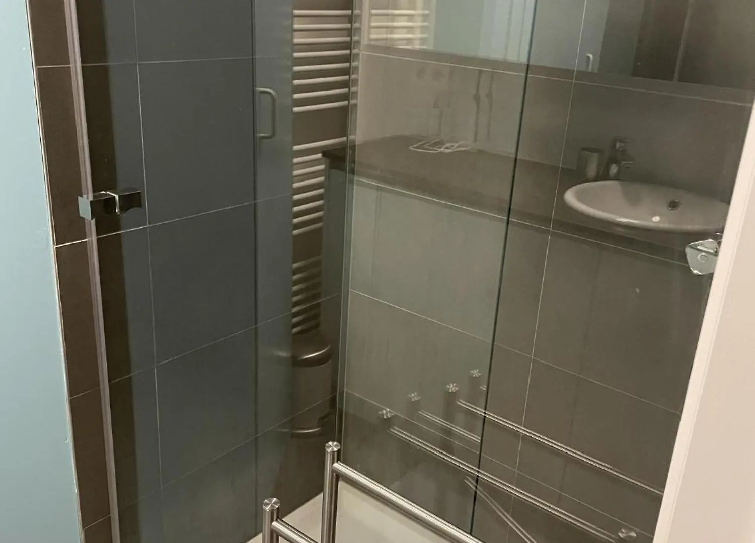 Huswell - Home Away From Home In The Heart Of Gent Lägenhet